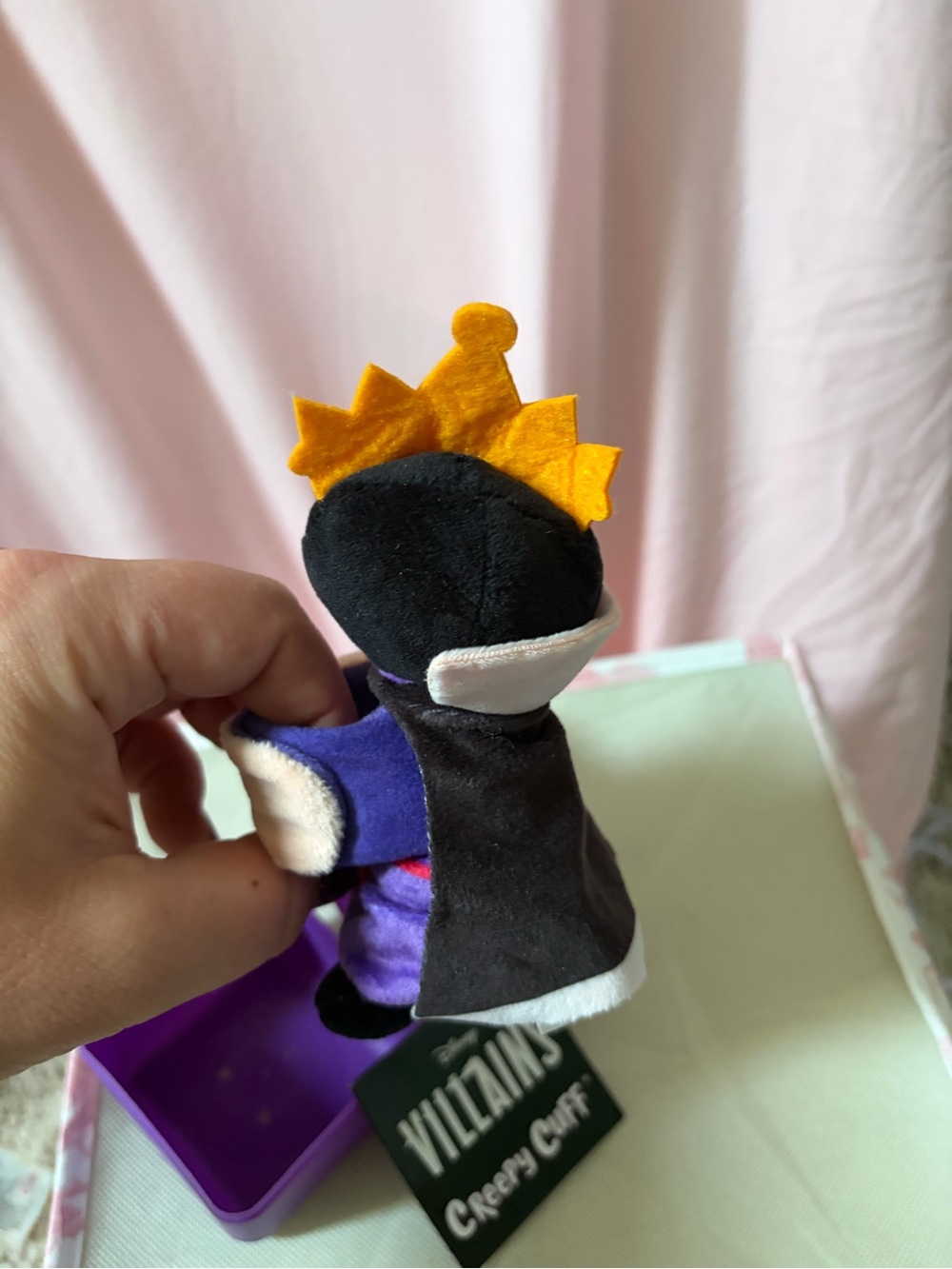 NEW Disney Evil Queen Cutie Cuff Plush Toy - Picture 4 of 5
